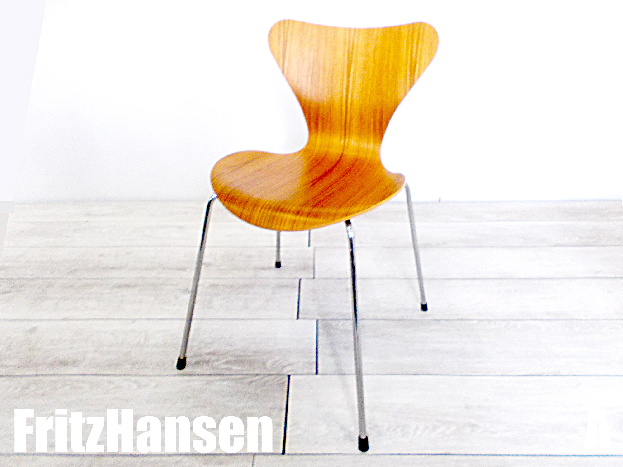 A）FritzHansen／フリッツハンセン　セブンチェア　ナチュラルウッド　ウォルナット　アルネ・ヤコブセン　北欧
                        その他シリーズ
                                    中古
            