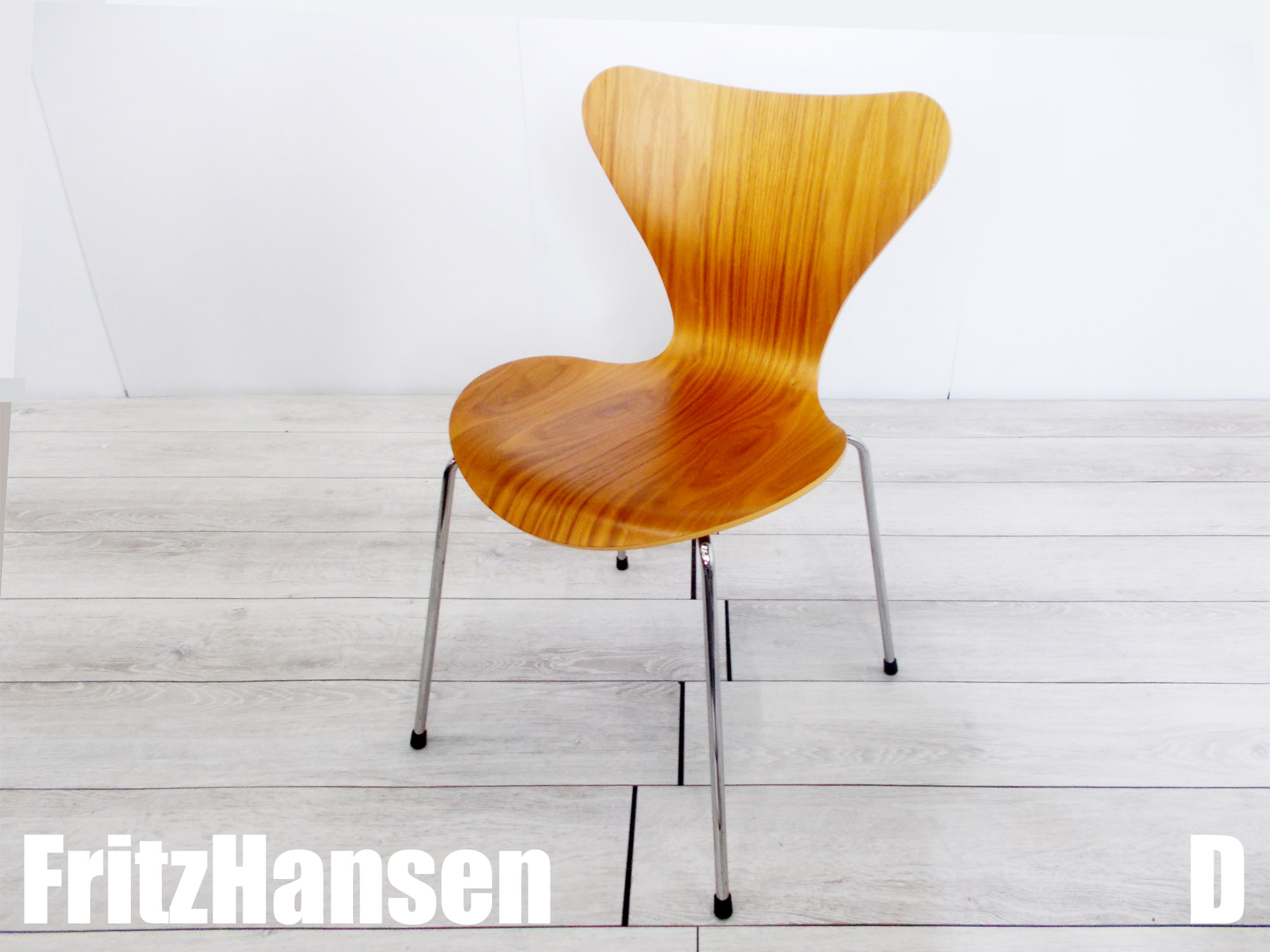 D）FritzHansen／フリッツハンセン　セブンチェア　ナチュラルウッド　ウォルナット　アルネ・ヤコブセン　北欧
                        その他シリーズ
                                    中古
            