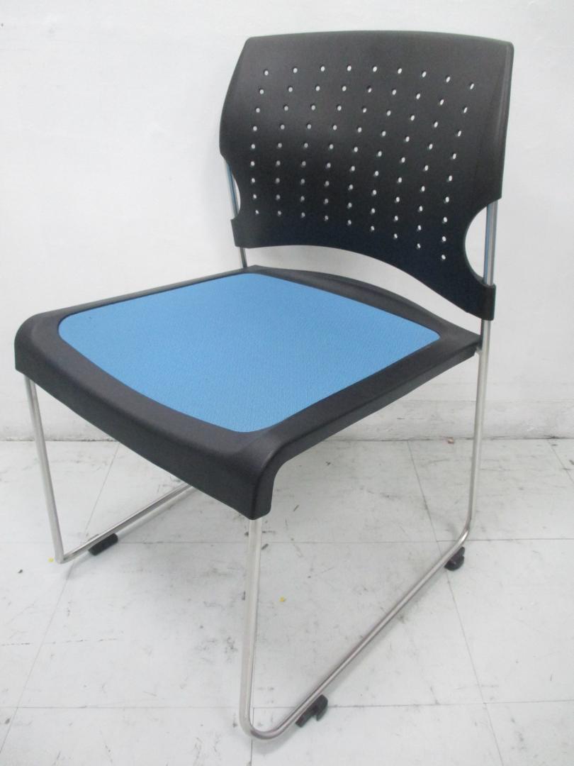 【定価約2万円】【大量入荷書品】コクヨ製/プレド /CK-866/ KOKUYO /■スタッキングチェア/ブルー
                        プレド
                                    中古
            