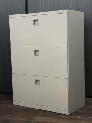 【2台入荷】収納力をお求めの方に！