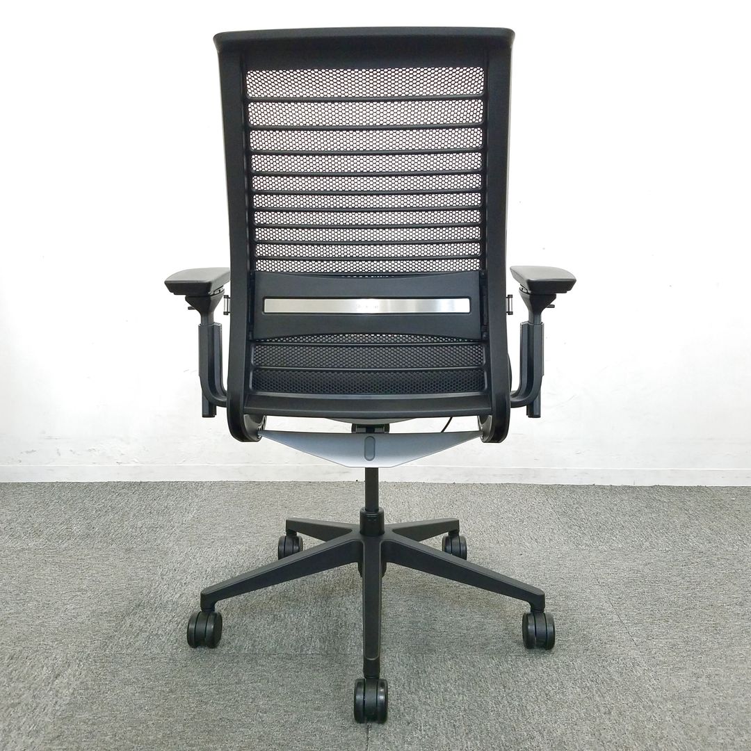 スチールチェアー KUROSHIRO】STEEL CHAIR