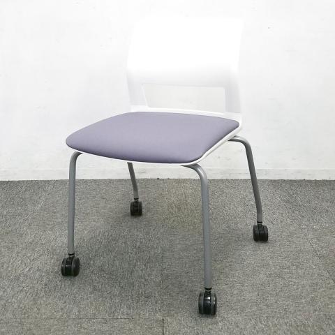 【定価約3万円】【グレー×ホワイトカラーのオシャレなスタッキングチェアの入荷です】
                        160シリーズ
                                    中古
            