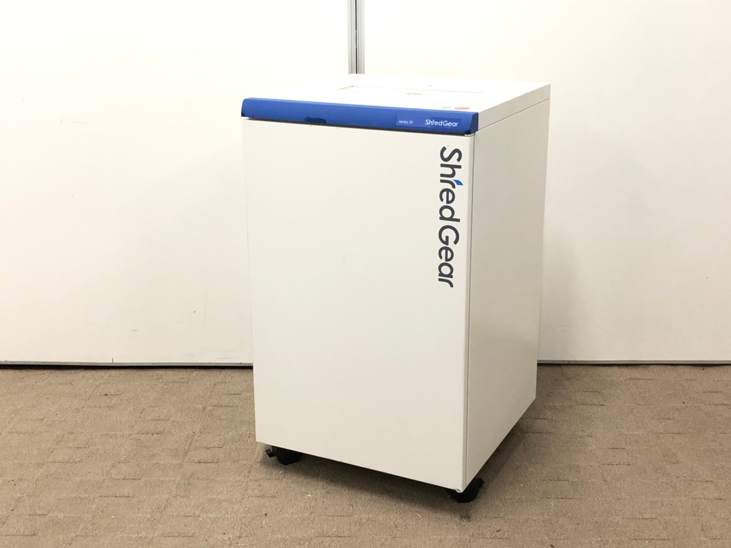 【お買い得！！】細かーーーーーく裁断したい方にはおすすめ！■サカエ/senka25
                        千嘉
                                    中古
            