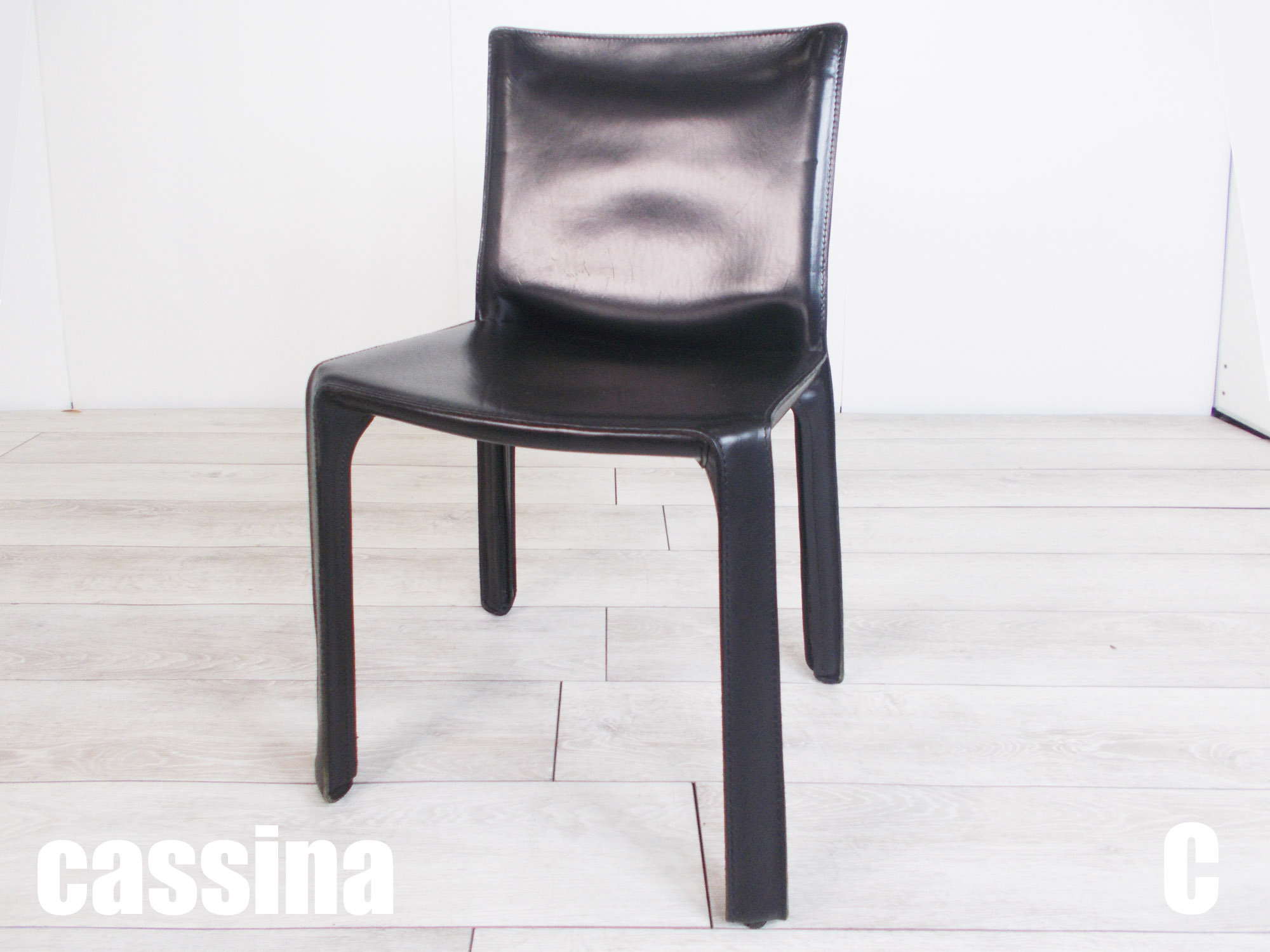 C) cassina/カッシーナ　412 CAB / キャブサイドチェア　本革　マリオベリーニ
                        その他シリーズ
                                    中古
            