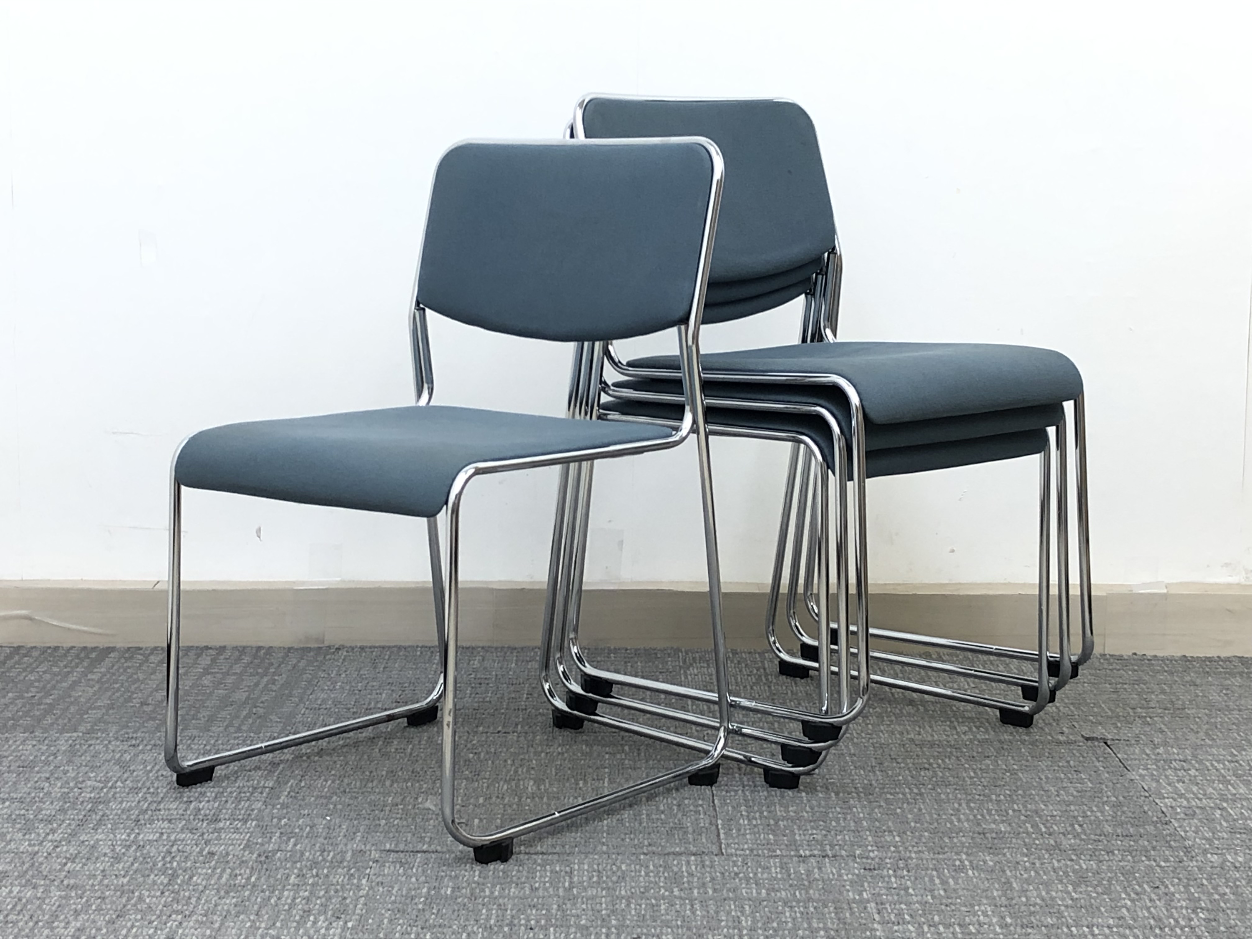 中古】 イトーキ/ITOKI スタッキングチェア 368586 - 中古