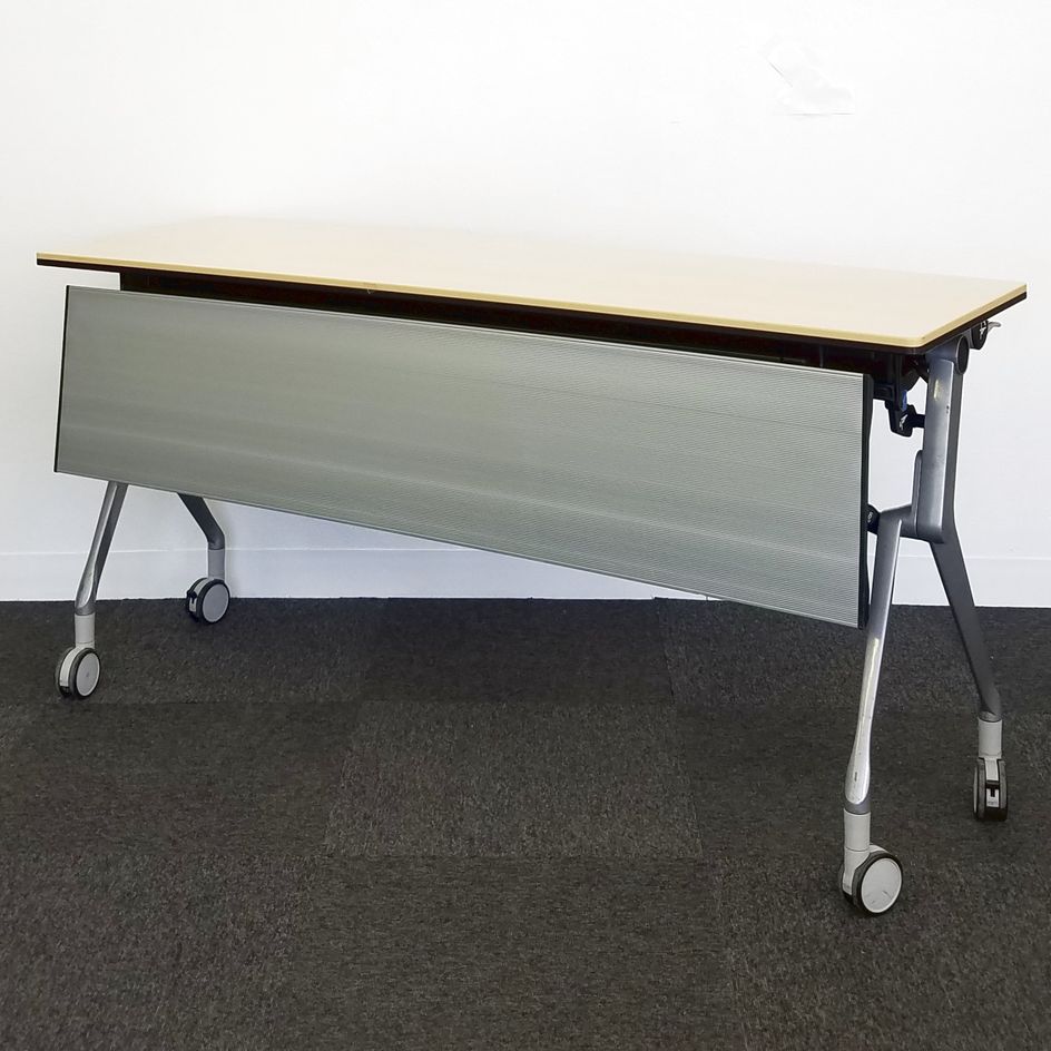 【8台入荷】オカムラ定番のスタックテーブル入荷！中古　オカムラ　テーブル　平行スタック　フラップ　回転　ナチュラル　1545　幕板付き　インターアクトNT　ネオウッドライト
                        インターアクトPRO
                                    中古
            