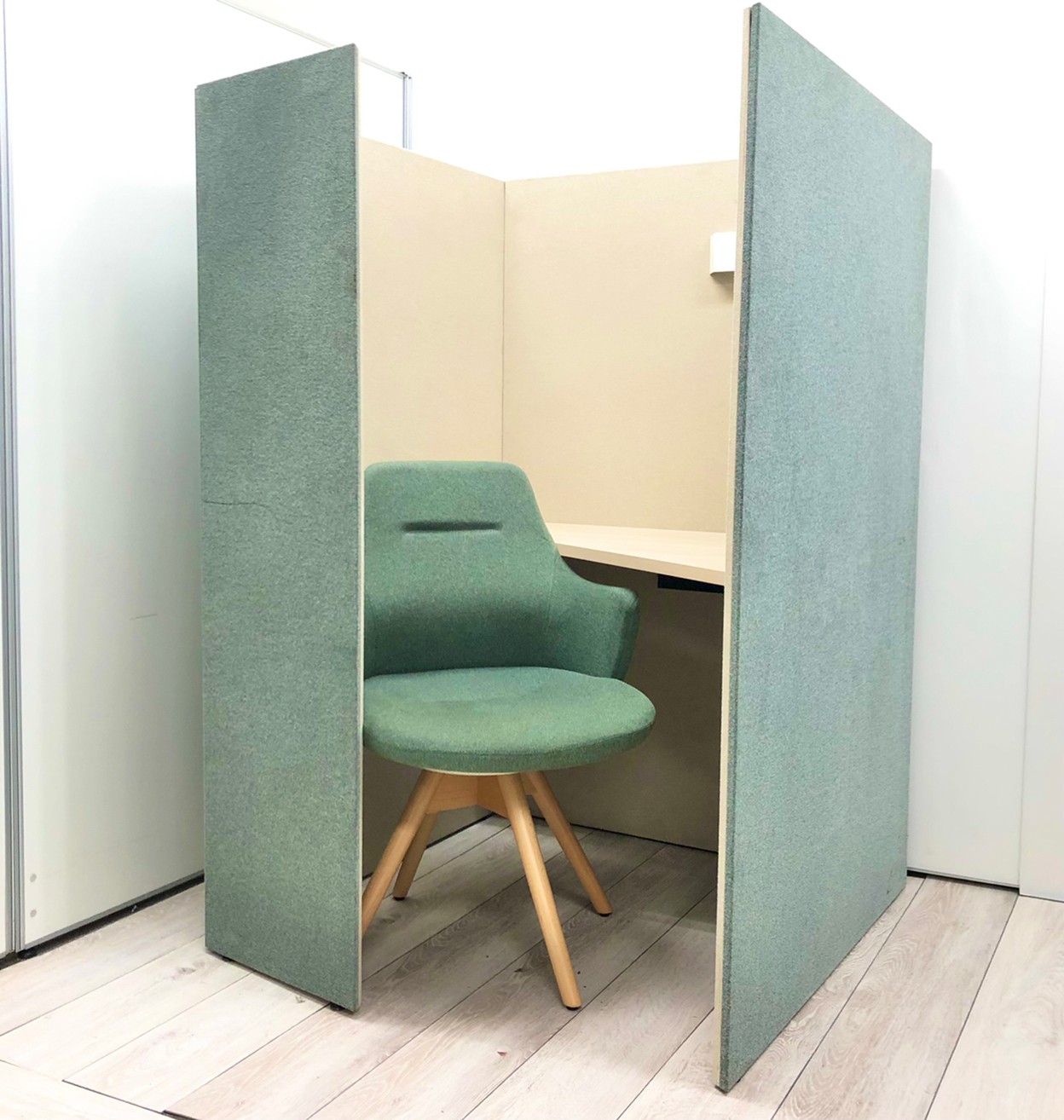 【ドレープに包まれたなら】オカムラのワークブースを中古で！【働き方改革の第一歩！】【WEB会議】
                        その他シリーズ
                                    中古
            