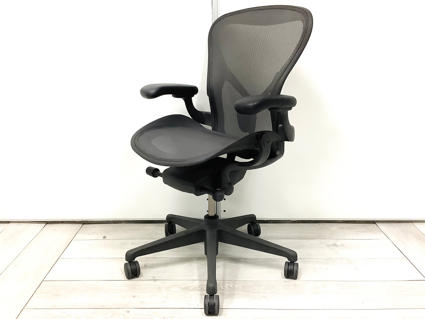 【中古】アーロンチェア Herman Miller/ハーマンミラー 肘付