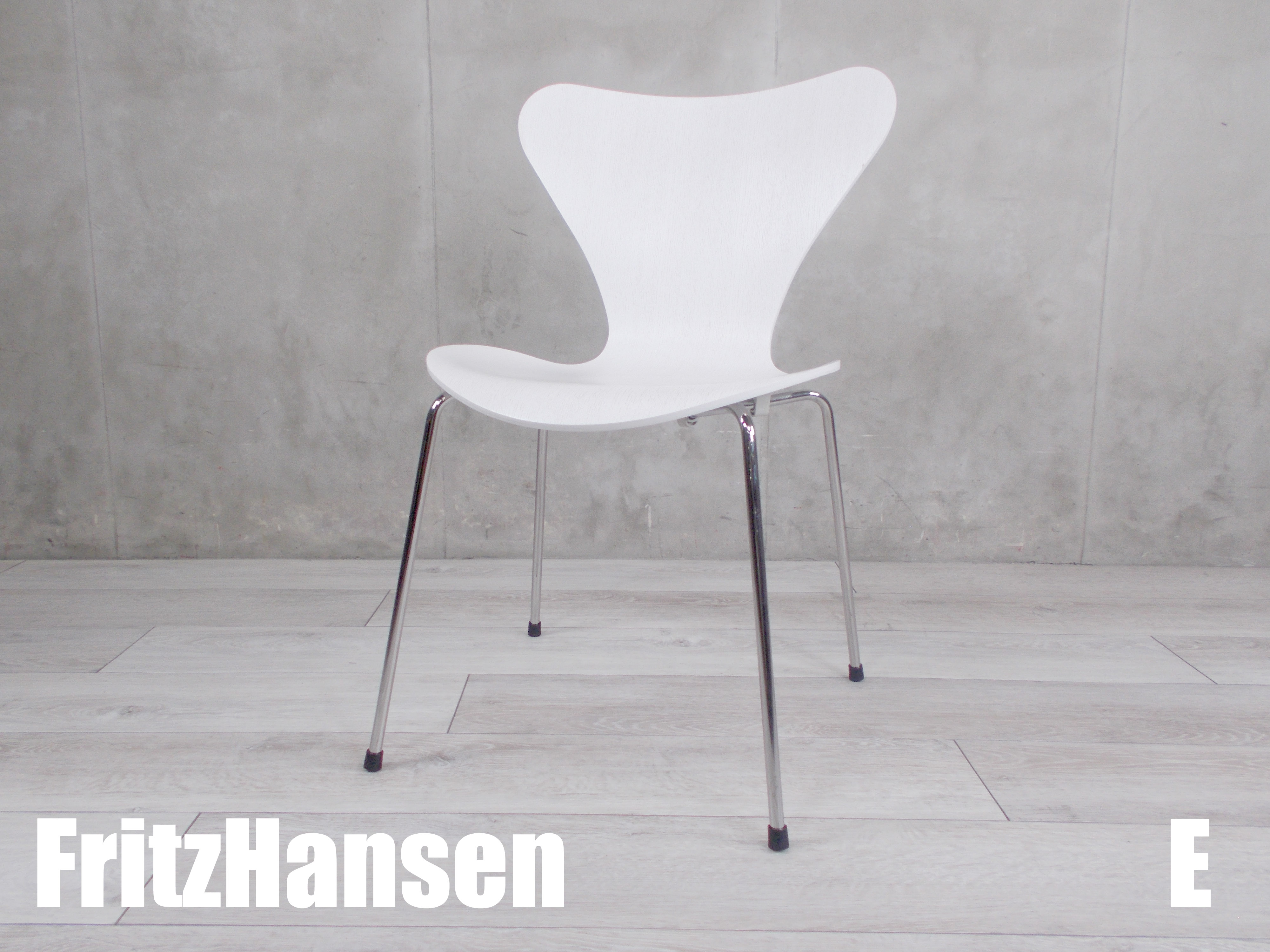 E）FritzHansen/フリッツハンセン セブンチェア  アルネヤコブセン  カラードアッシュホワイト
                        その他シリーズ
                                    中古
            