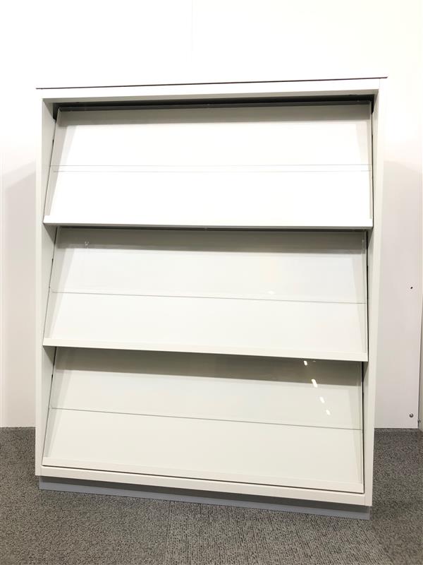 【関西倉庫在庫品】エントランスなどにあると便利！？カタログの補充がしやい雑誌架です！　　弊社使用欄【A00859083】
                        LINX LX-5
                                    中古
            