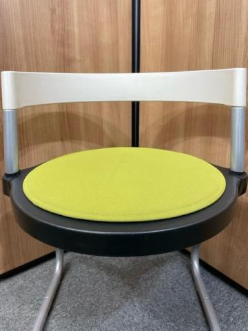 中古 ピッキオ イトーキ Itoki スタッキングチェア 中古オフィス家具ならオフィスバスターズ