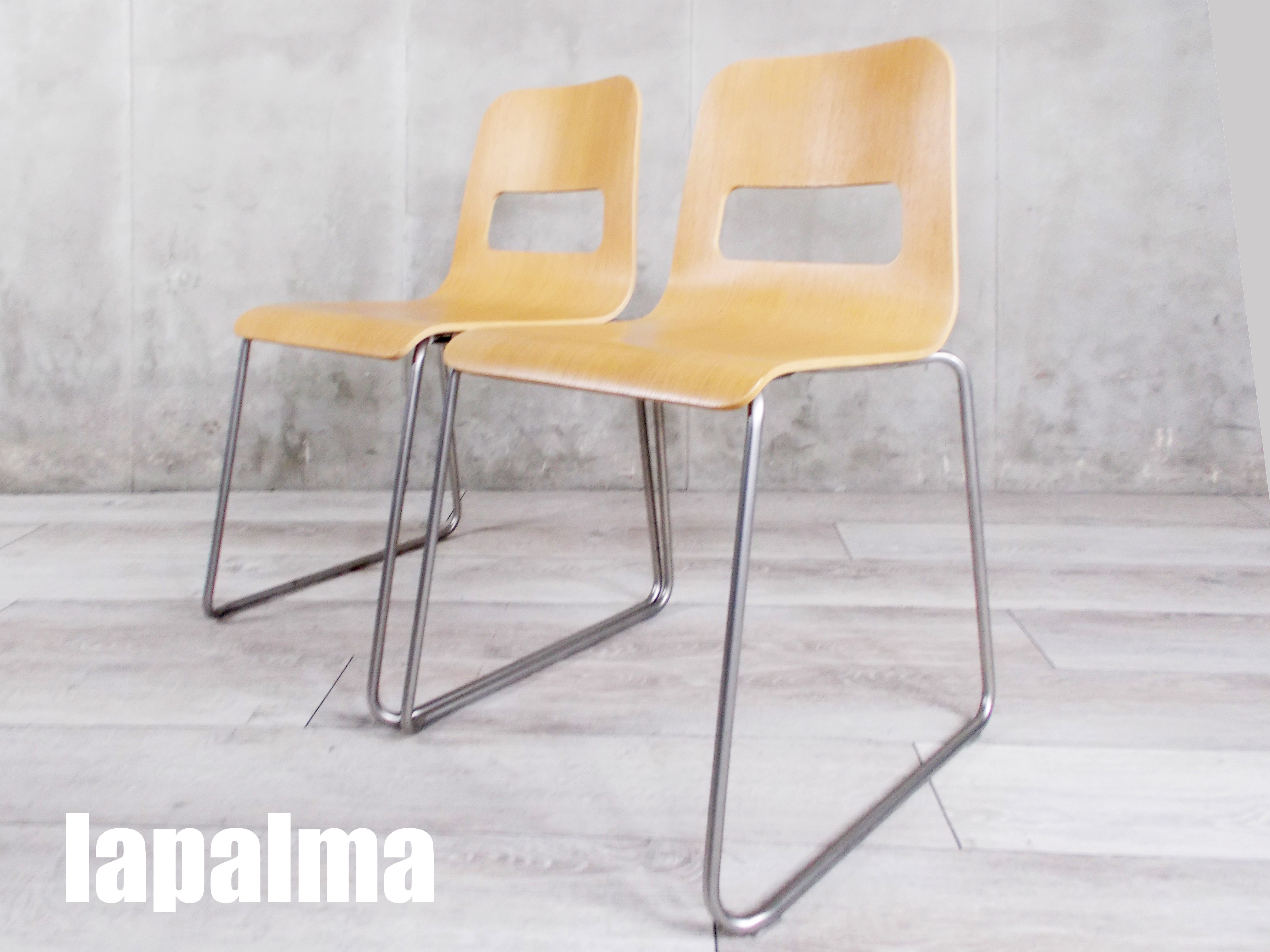 lapalma/ラパルマ　 ホールチェア　2脚セット　 スタッキングチェア　オーク突板
                        ホールチェア
                                    中古
            