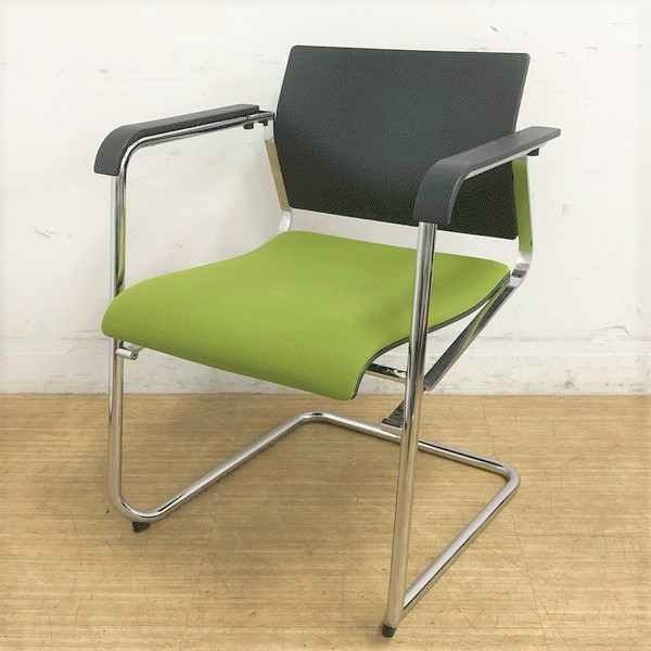 Wilkhahn（ウィルクハーン）　Sito（ジート）　スタッキングチェア　ブルー　240 rabge　デザイナー：wiege
                        Sitoチェア
                                    中古
            