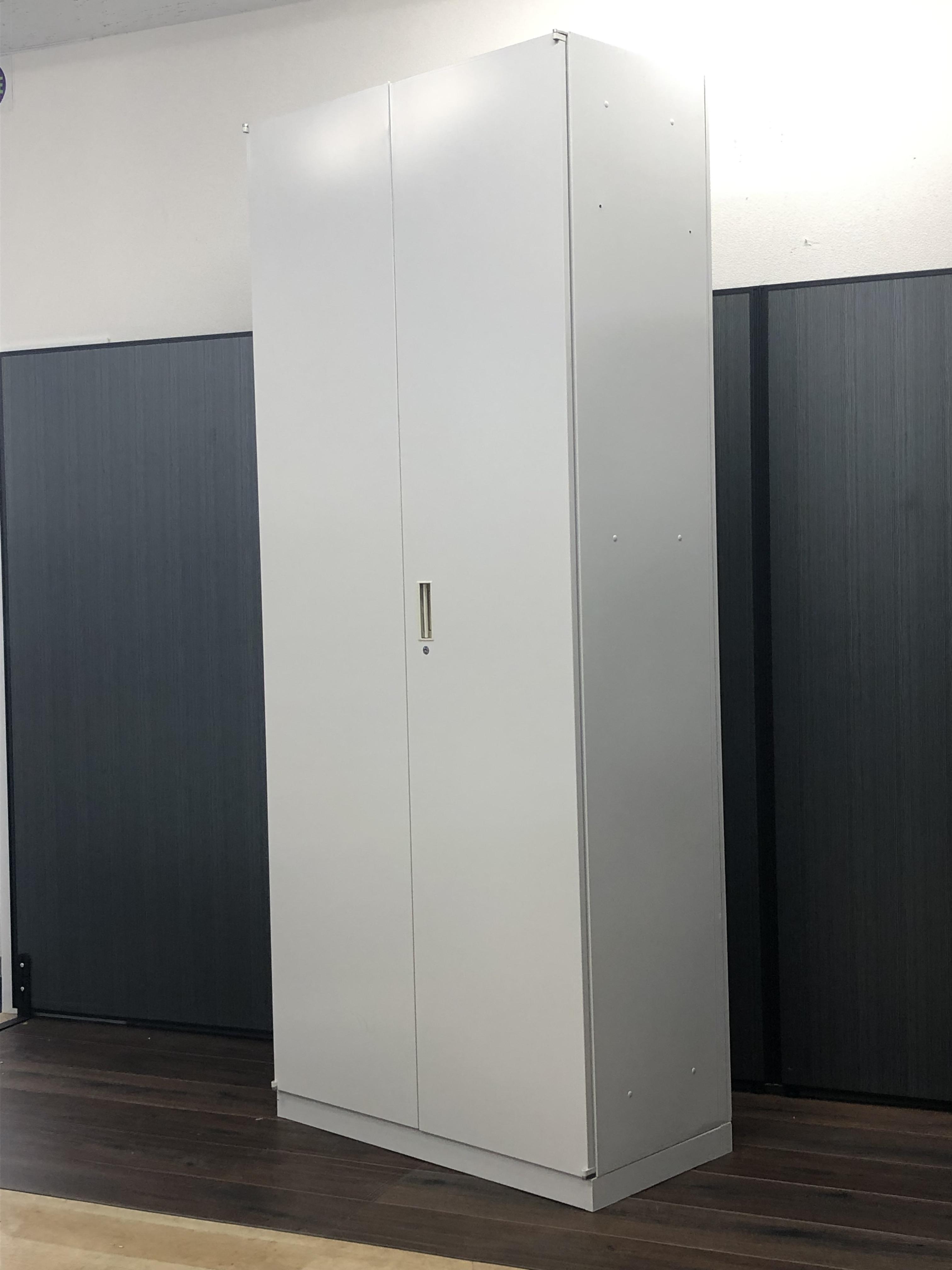 【3台入荷】オフィス収納のスタンダード！搬入経路にご注意ください【A00835303】
                        BEストレージ
                                    中古
            