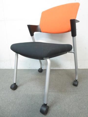 【ロット入荷商品】【レアなオレンジカラー】【快適な座り心地】■コクヨ製　スタッキングチェア　プロッティ
                        プロッティチェア
                                    中古
            