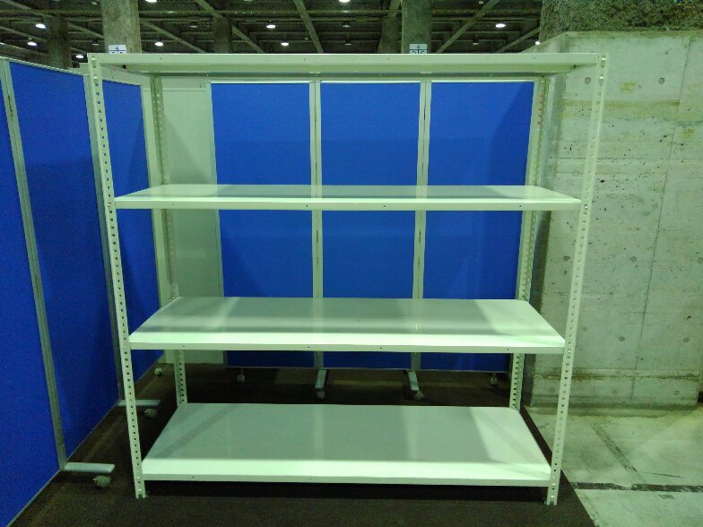 オカムラのW1800の中古ラックが1台入荷しました！！②　注)天地4段　耐荷重：段/150kg　ボルトレスなので組立も簡単！ ！ 
※マテハン本舗の中古商品は、千葉県柏市に在庫がございます。
                        その他シリーズ
                                    中古
            