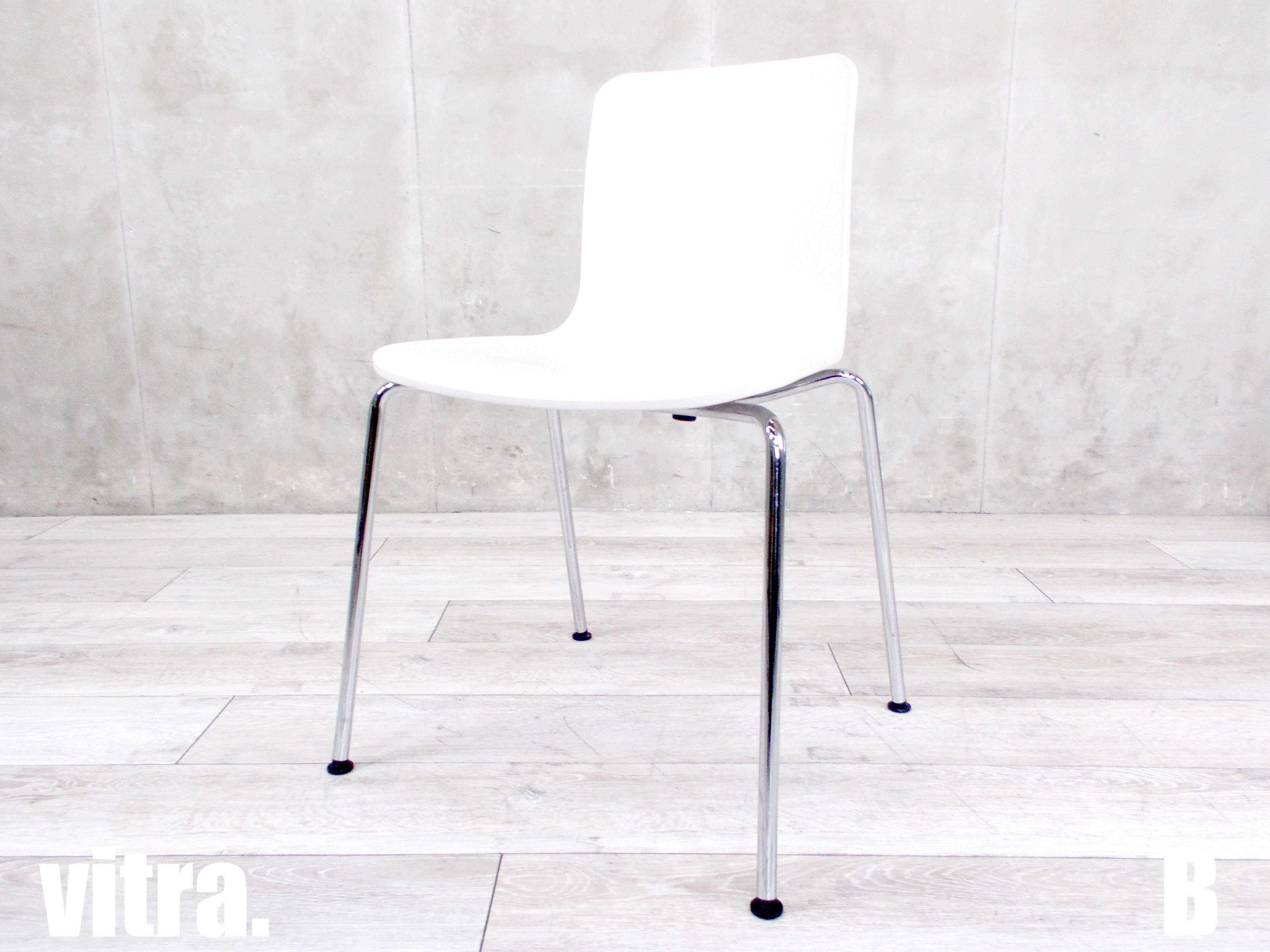 vitra./ヴィトラ　HAL/ハル　スタッキング・ミーティングチェア　ホワイト　ジャスパ―モリソン
                        HALシリーズ
                                    中古
            