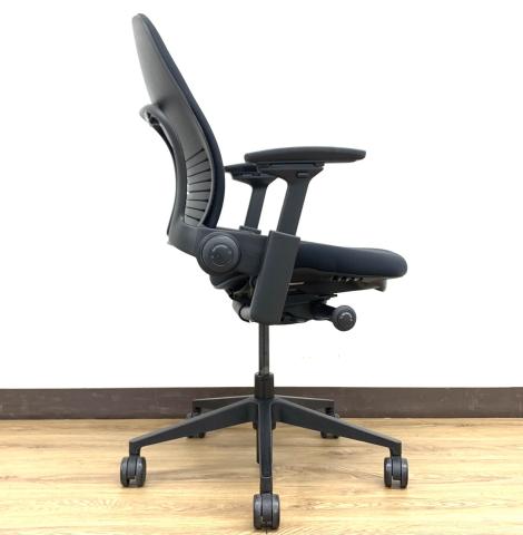 【中古】リープV2 LEAP-10100 Steelcase/スチールケース 肘付ハイバックチェア 372768