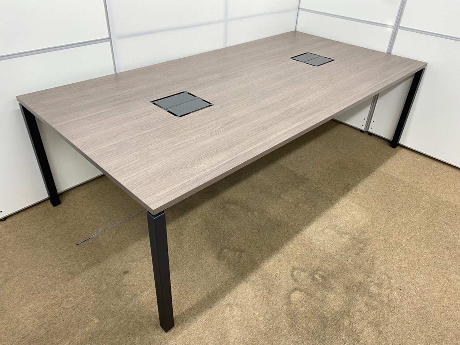 【KS】人気の木目柄デスク入荷！フリーアドレスデスクにも！■コクヨ■ワークフィット (Workfit Desk)
                        その他シリーズ
                                    中古
            