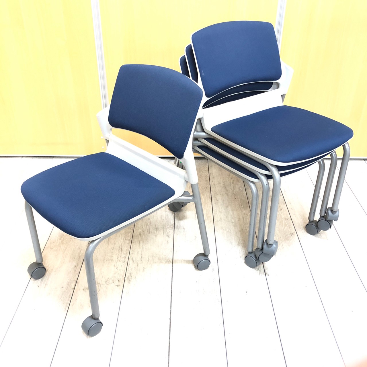 【4脚セット販売】快適な着座感に加え、高いコストパフォーマンスを実現！内田洋行製
                        MF-180シリーズ
                                    中古
            