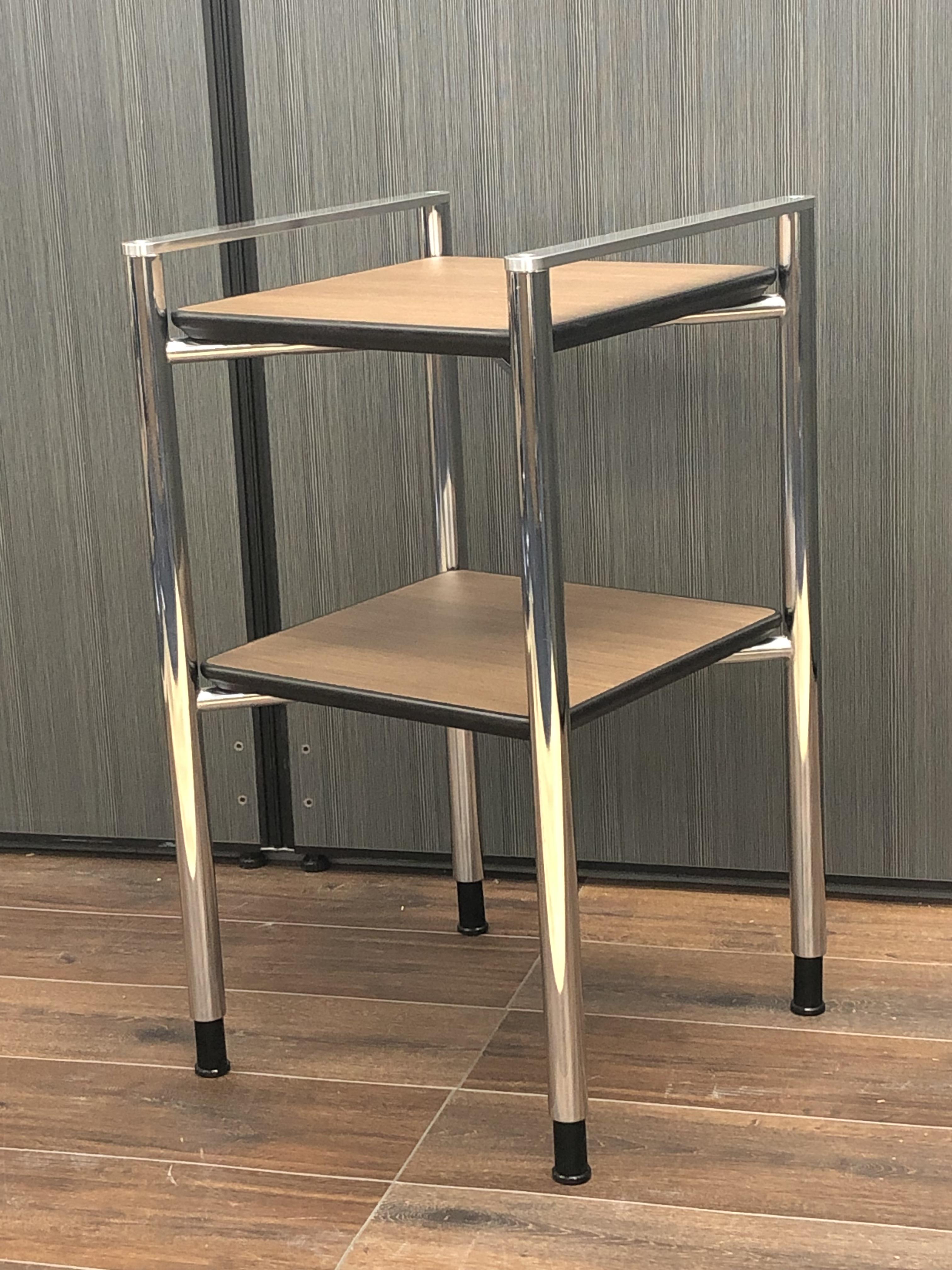 【2台入荷】おしゃれな部屋のインテリアにも！テレフォンスタンドや消毒液置きなど【A00862927】
                        その他シリーズ
                                    中古
            