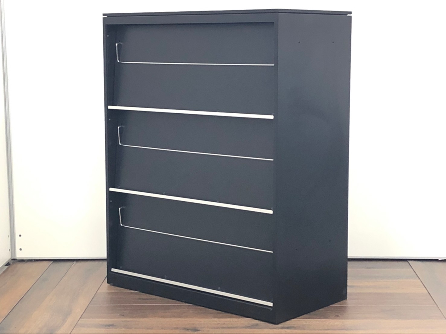 【2020年製の雑誌架が2台入荷！！！】カラーはトレンドのブラックカラー！カフェ調オフィスにピッタリの一品です！【オカムラ　レクトライン　カタログラック　マガジンラック！】
                        レクトライン
                                    中古
            