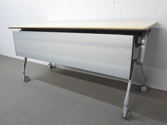 【KS】【☆良品入荷しました！】■オカムラ　サイドフォールドテーブル　W1800×D450mm　幕板パネル付　■いま人気の木目カラー！
                        インターアクトNT
                                    中古
            