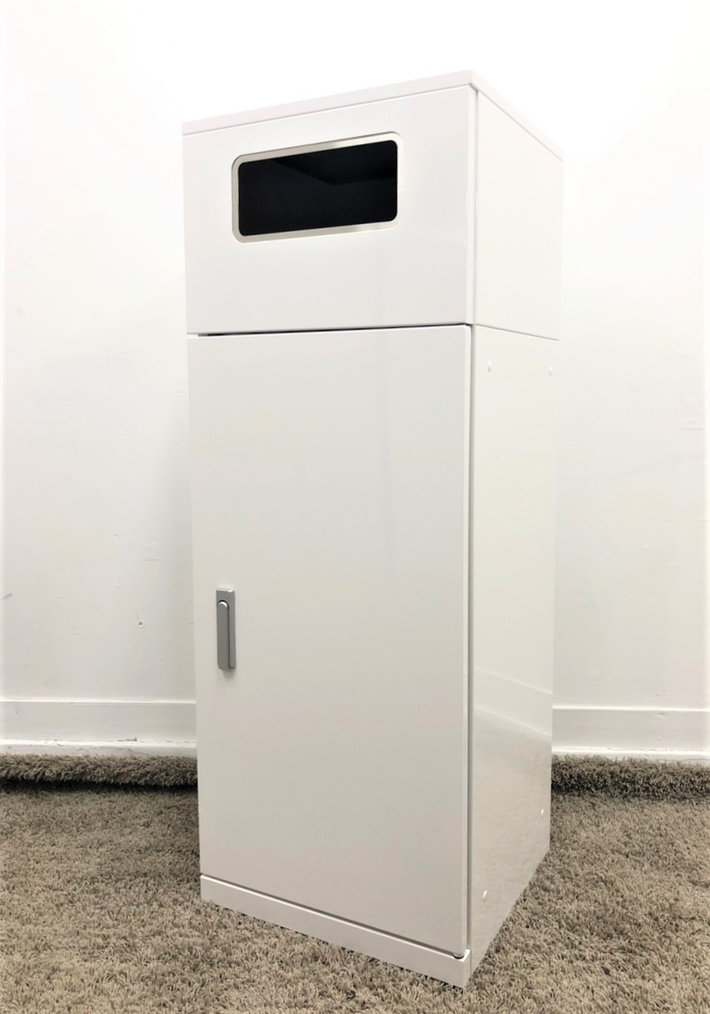 【KS】【未使用だからキレイ！】リサイクルステーション　 一般ゴミ用　ダストボックス　ごみ箱　ぶんぶく　BUNBUKU　【在庫入替のため今だけお得！】
                        その他シリーズ
                                    中古
            