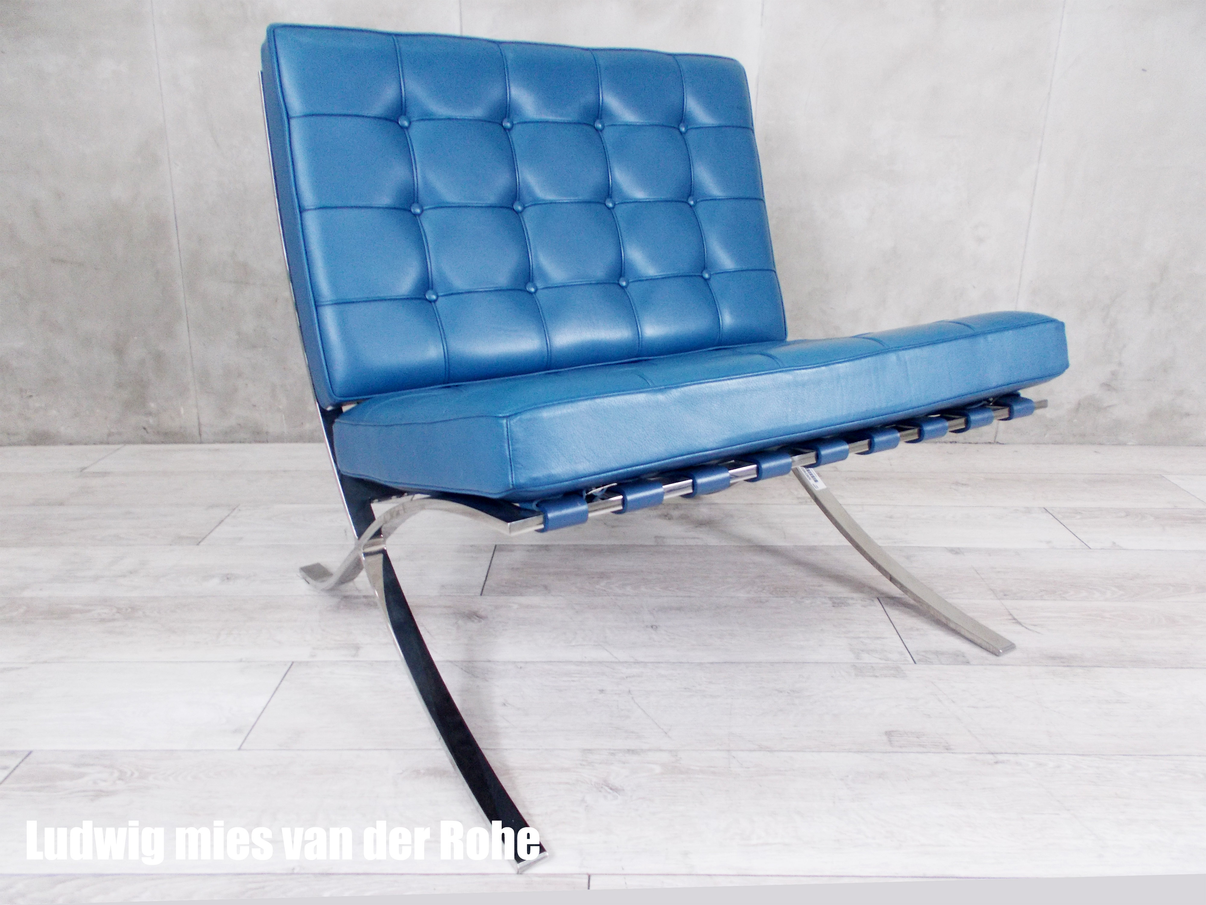 ルートヴィヒ・ミース・ファン・デル・ローエ / Ludwig Mies van der Rohe 　バウハウス
                        その他シリーズ
                                    中古
            