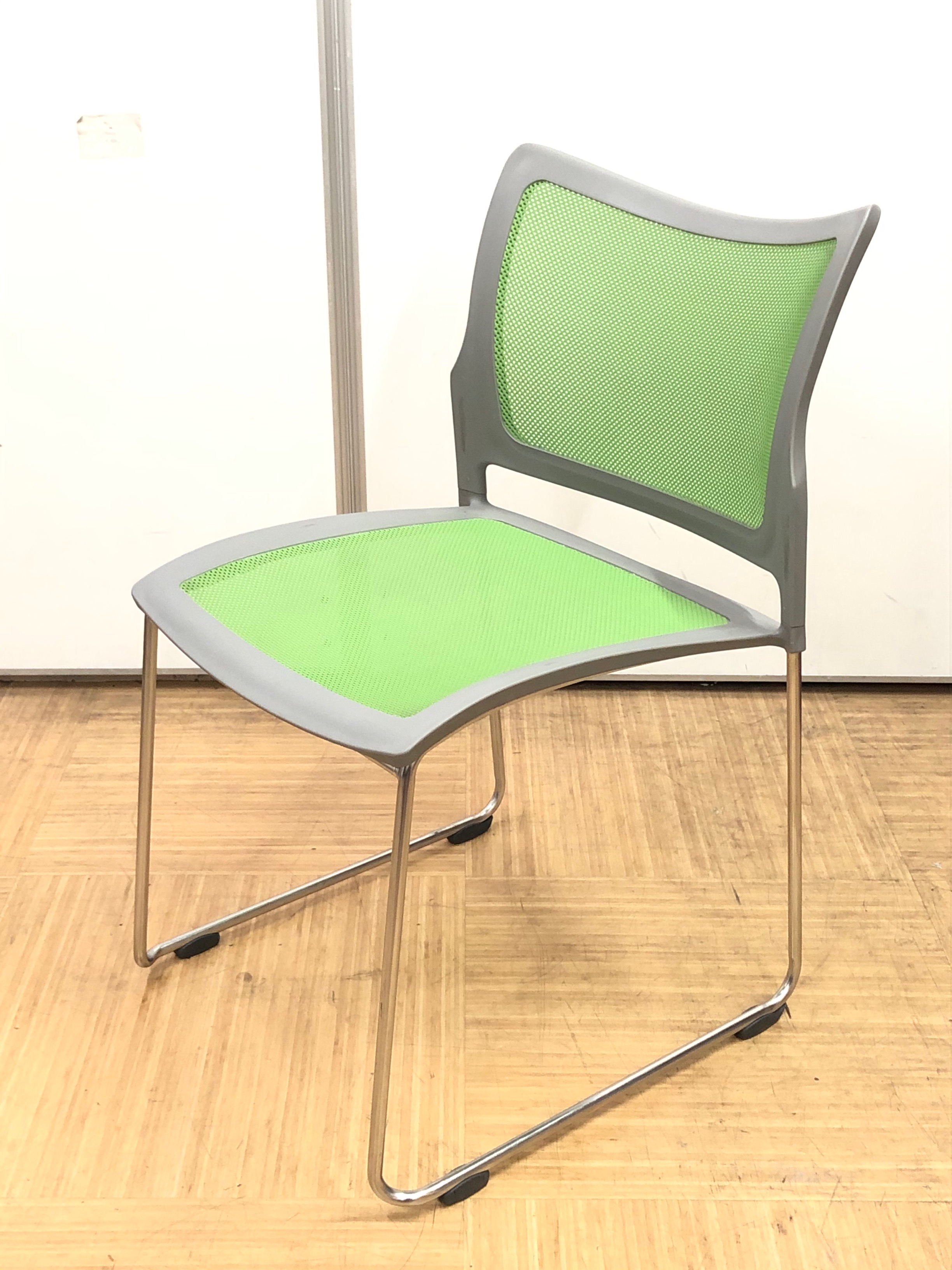 【座面も背もたれがメッシュ！】【大量入荷！】
                        ルフト
                                    中古
            