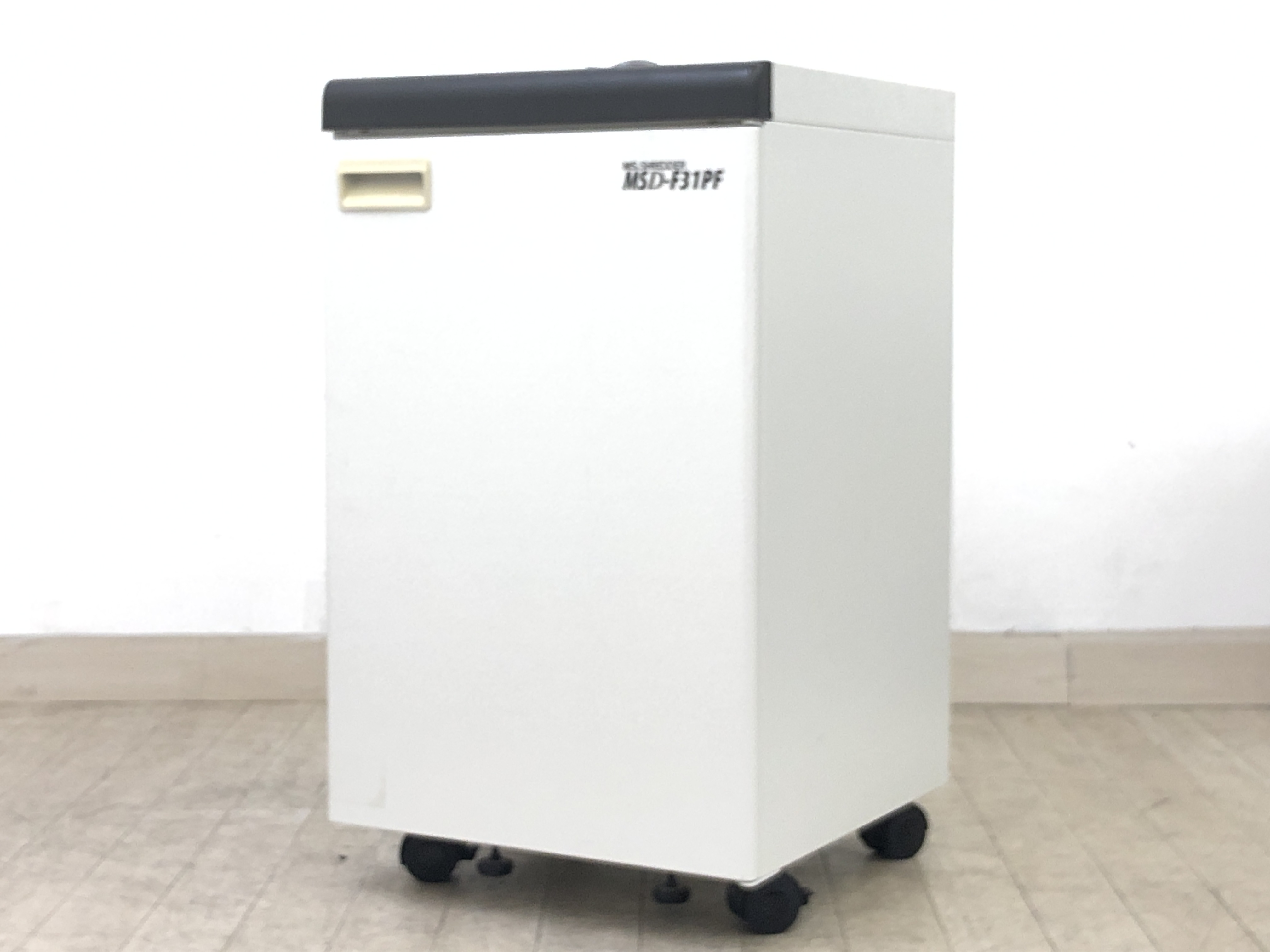 【最大45枚裁細断！】MSD-F31PF明光商会製！業務用シュレッダーのド定番！
                        MSDシリーズ
                                    中古
            