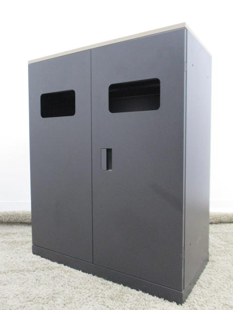 【KS】【オシャレなデザインのゴミ箱キャビネット！】■イトーキ製　ダストボックス　ブラック　木目天板付き
                        エスキャビネット
                                    中古
            