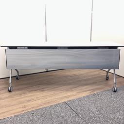 オカムラ製　サイドスタックテーブル　W1800　会議　移転　オフィス　休憩室　作業台