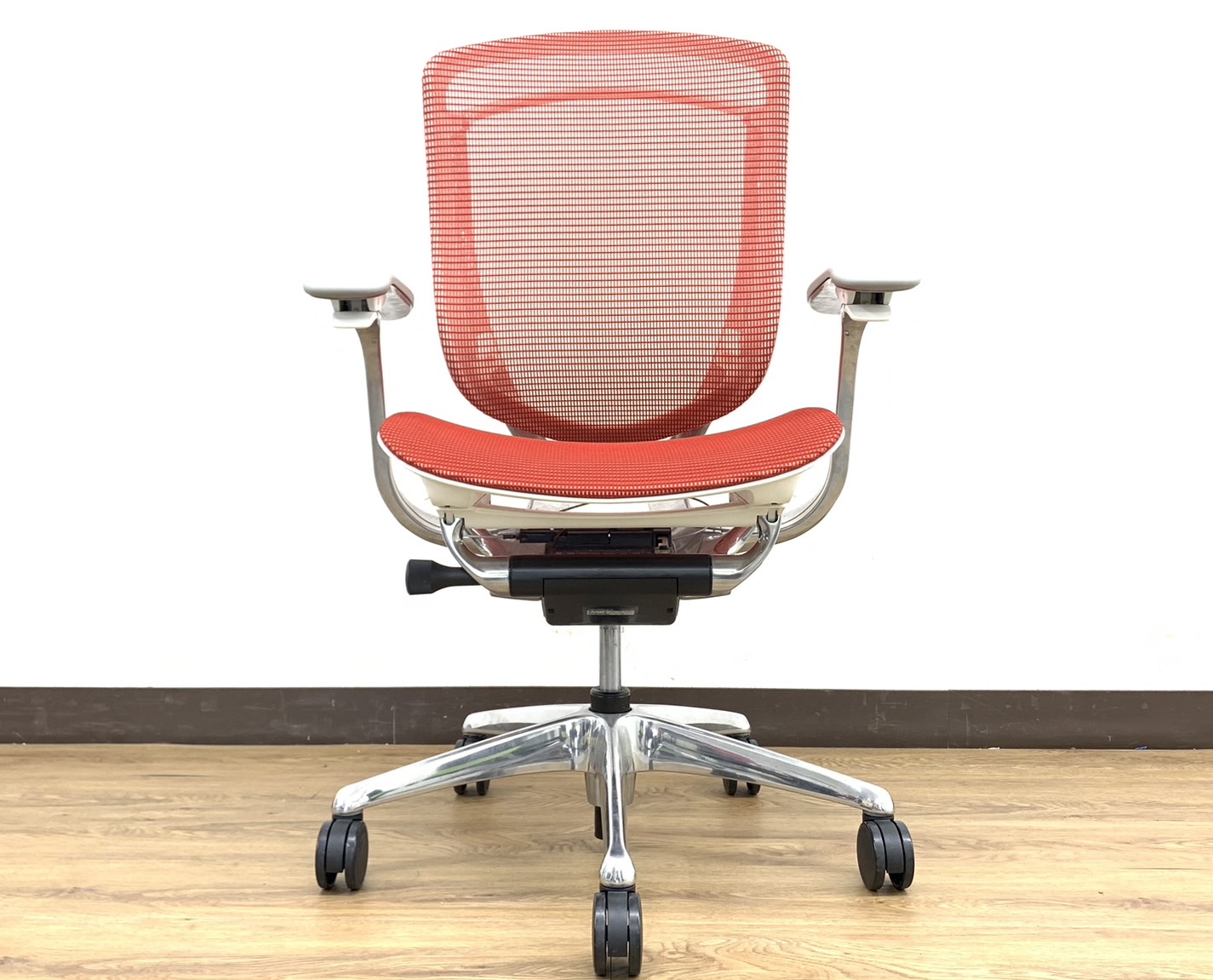 未使用⭐︎木製バッグチェア1脚❷ 中古】コンテッサ セコンダ CC41BW-FPG9 オカムラ/okamura 肘付