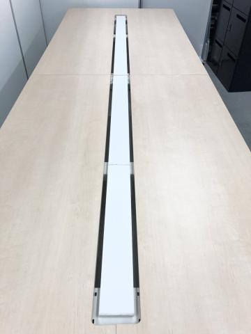 【カフェ風のテーブルでお仕事しませんか？】内田洋行（UCHIDA）レムナシリーズ　大型テーブル　幅4000㎜　■色：ナチュラル　ホワイト脚 レムナ   中古 