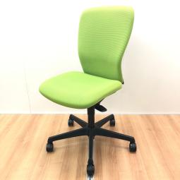 シンプルでオフィスに使いやすい【フィットする座り心地】サポート/腰部