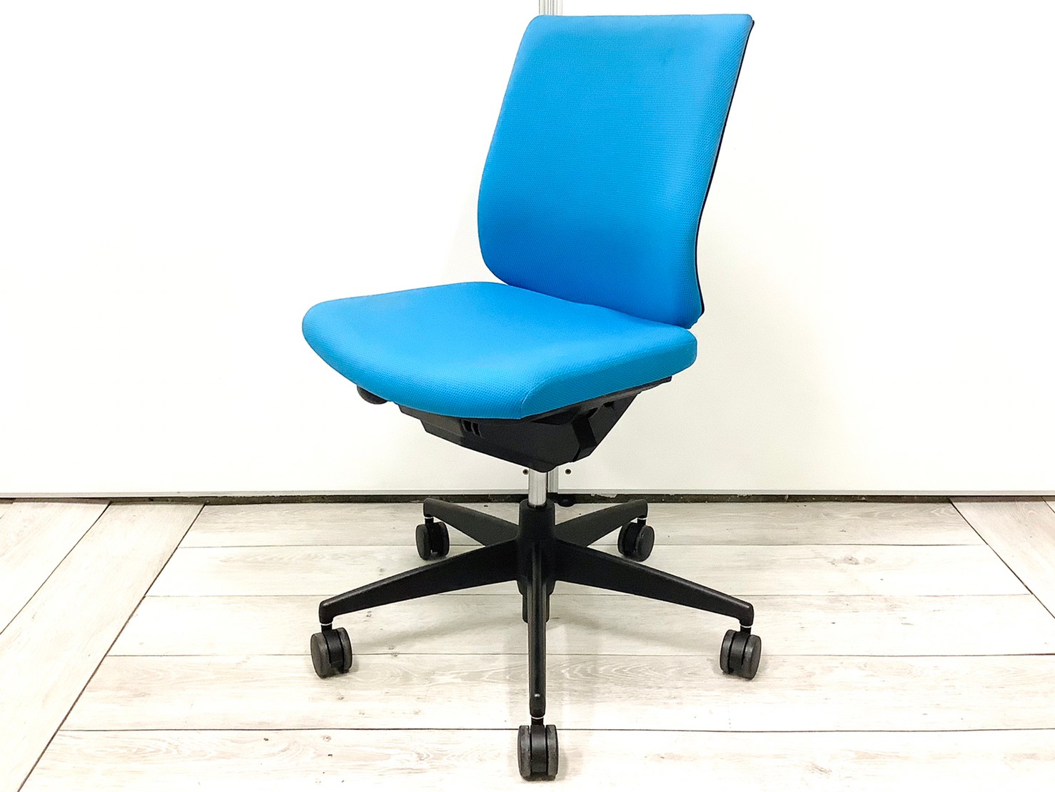 中古】ウィザードチェア CRS-G1800F6 コクヨ/KOKUYO 肘無ローバック