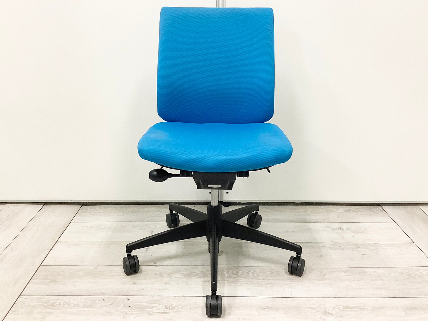 中古】ウィザードチェア CRS-G1800F6 コクヨ/KOKUYO 肘無ローバック