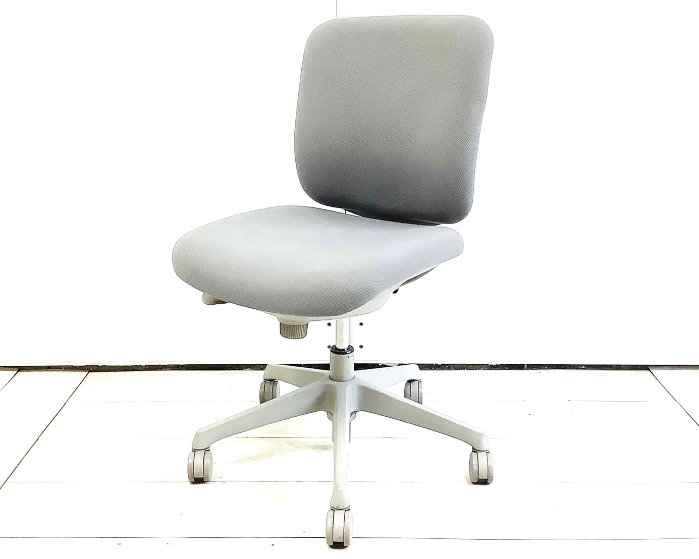 【在庫入替セール】大人気／定番／品質良好　 ◆Okamura／オカムラ ◆CG-R　※横浜本店撮影画像※
                        CG-Rチェア
                                    中古
            