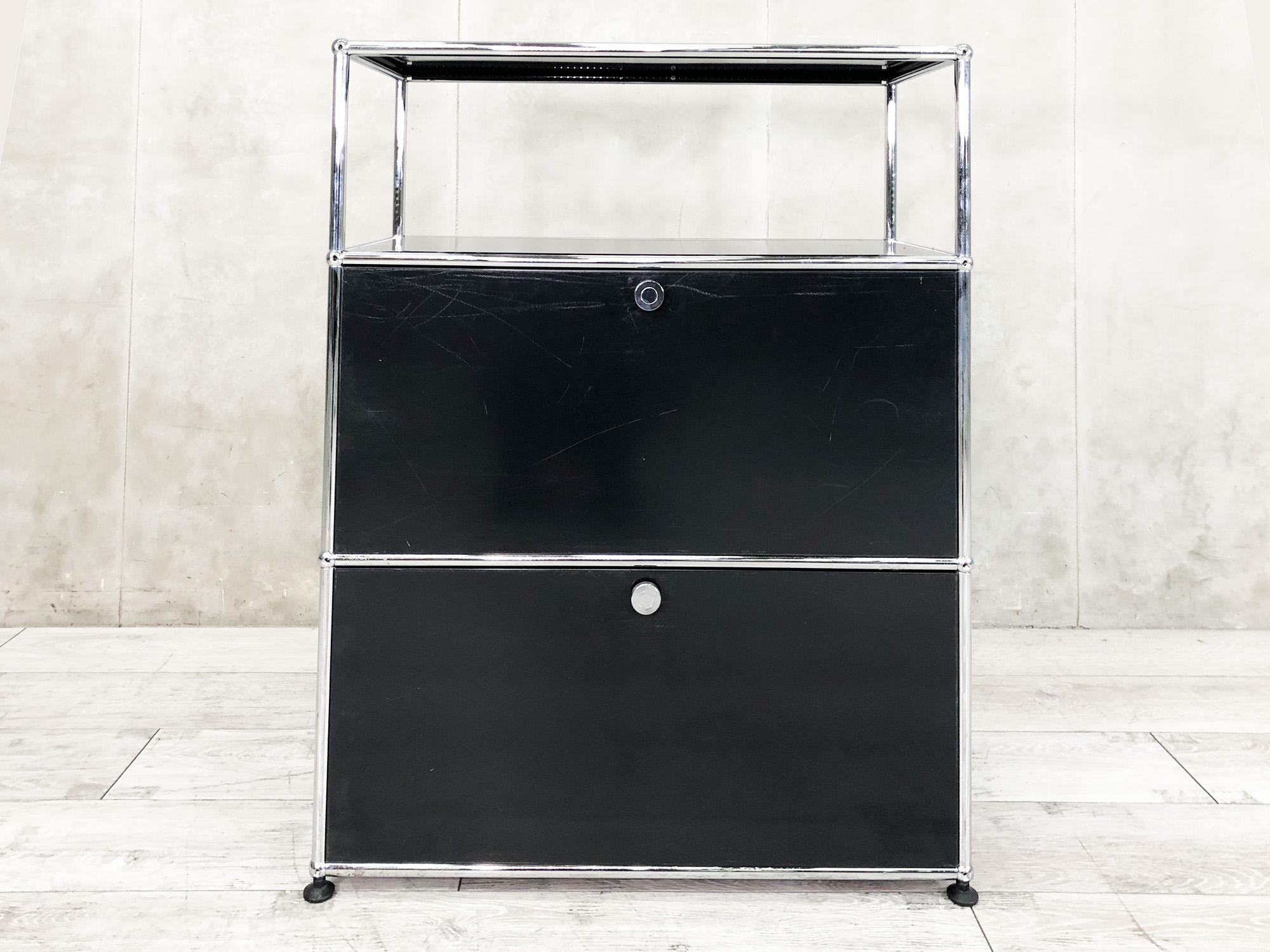 美品/USMハラー/haller/キャビネット/シェルフ/グラファイトブラック 中古】USMハラー キャビネット USMハラー 書庫その他 378231