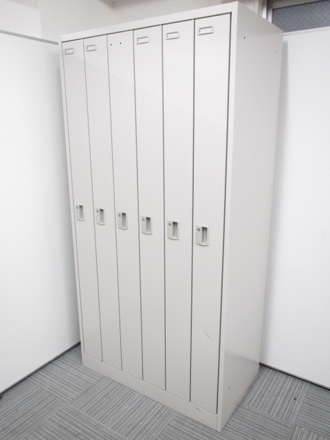 【激レア縦の6人用ロッカー】■オカムラ/FZ/ライトスモーク
                        FZタイプ
                                    中古
            