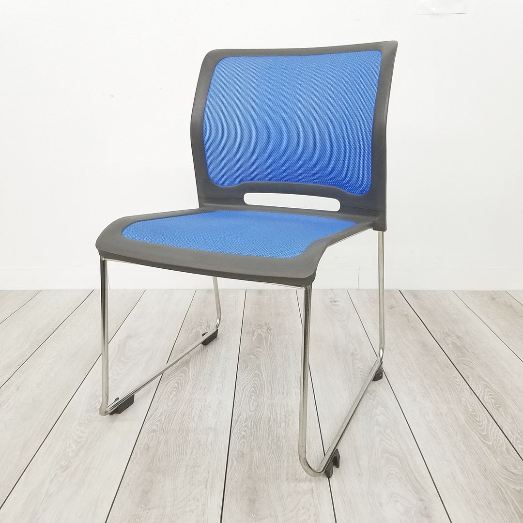 【残り１脚】　コクヨ　ウィティ　CK-880　スタッキングチェア　ミーティング　ブルー　メッシュ
                        ウィティ
                                    中古
            