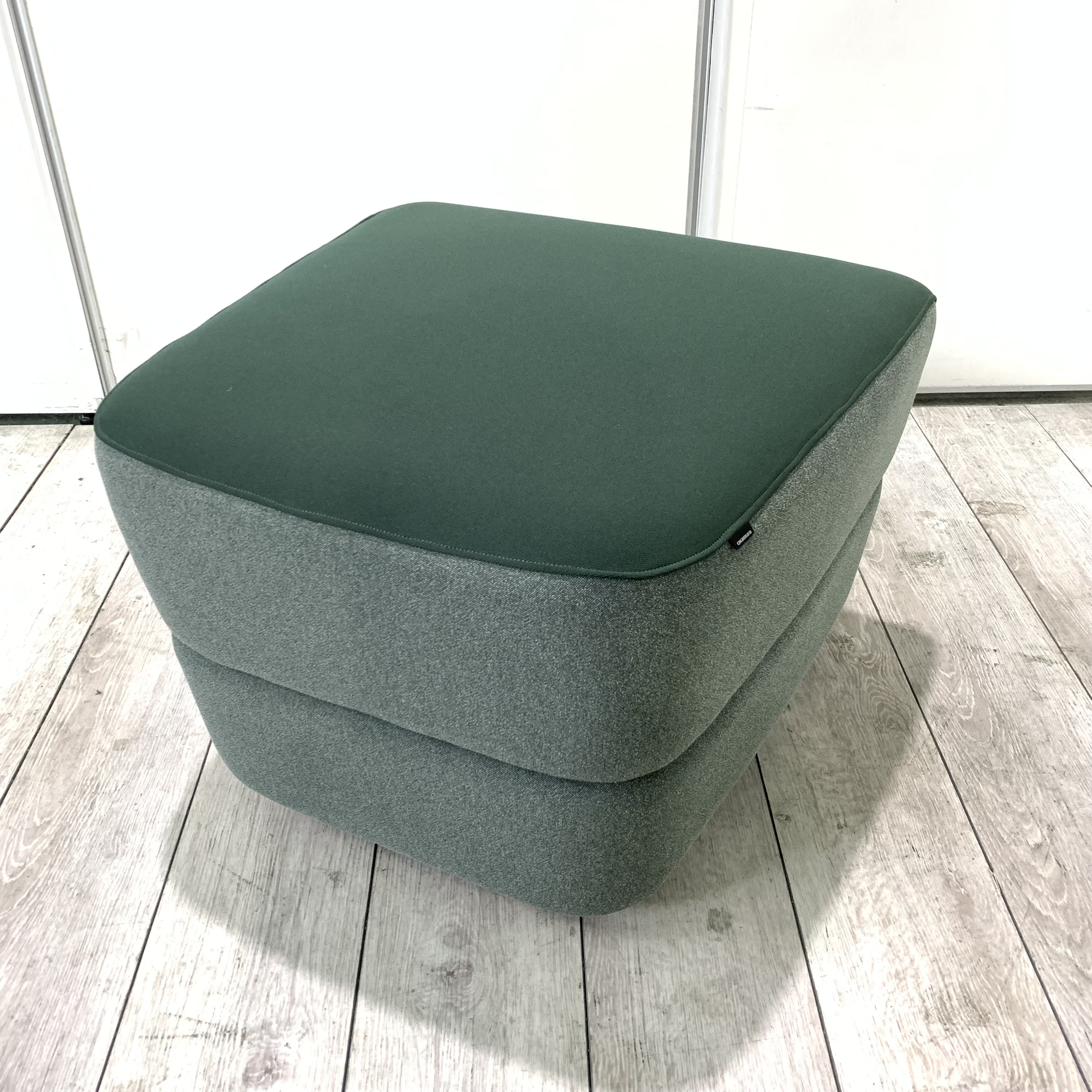 【トレンド】【1脚限定】オカムラ｜Alt Piazza(アルトピアッツァ)｜最新オフィス家具！【2021年製】
                        アルト
                                    中古
            