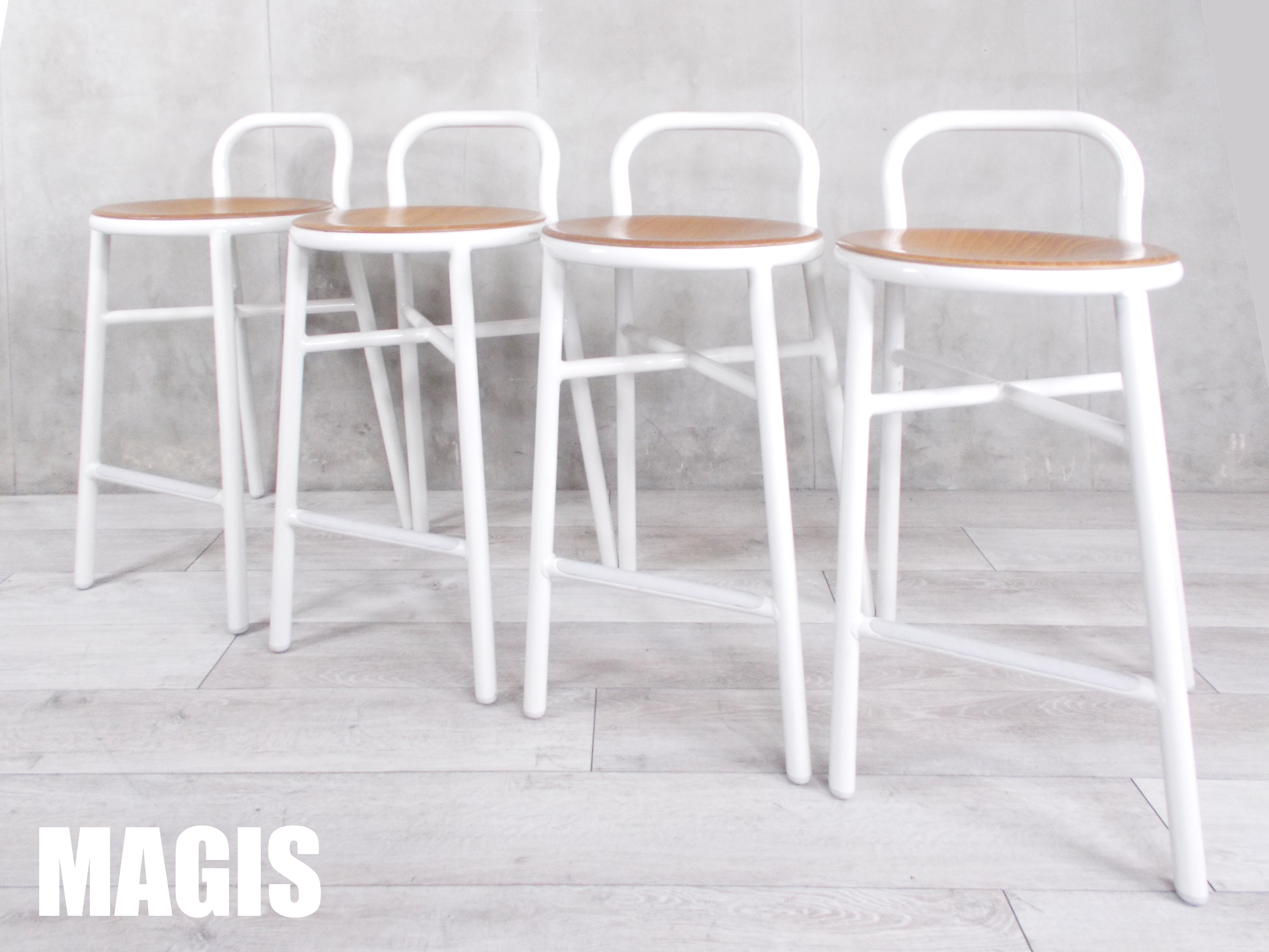 【４脚セット！】オシャレなカウンターチェア！　MAGIS/マジス　Pipe stool パイプスツール Jasper Morrison /ジャスパー モリソン　イタリア　※倉庫在庫品（NC）
                        その他シリーズ
                                    中古
            