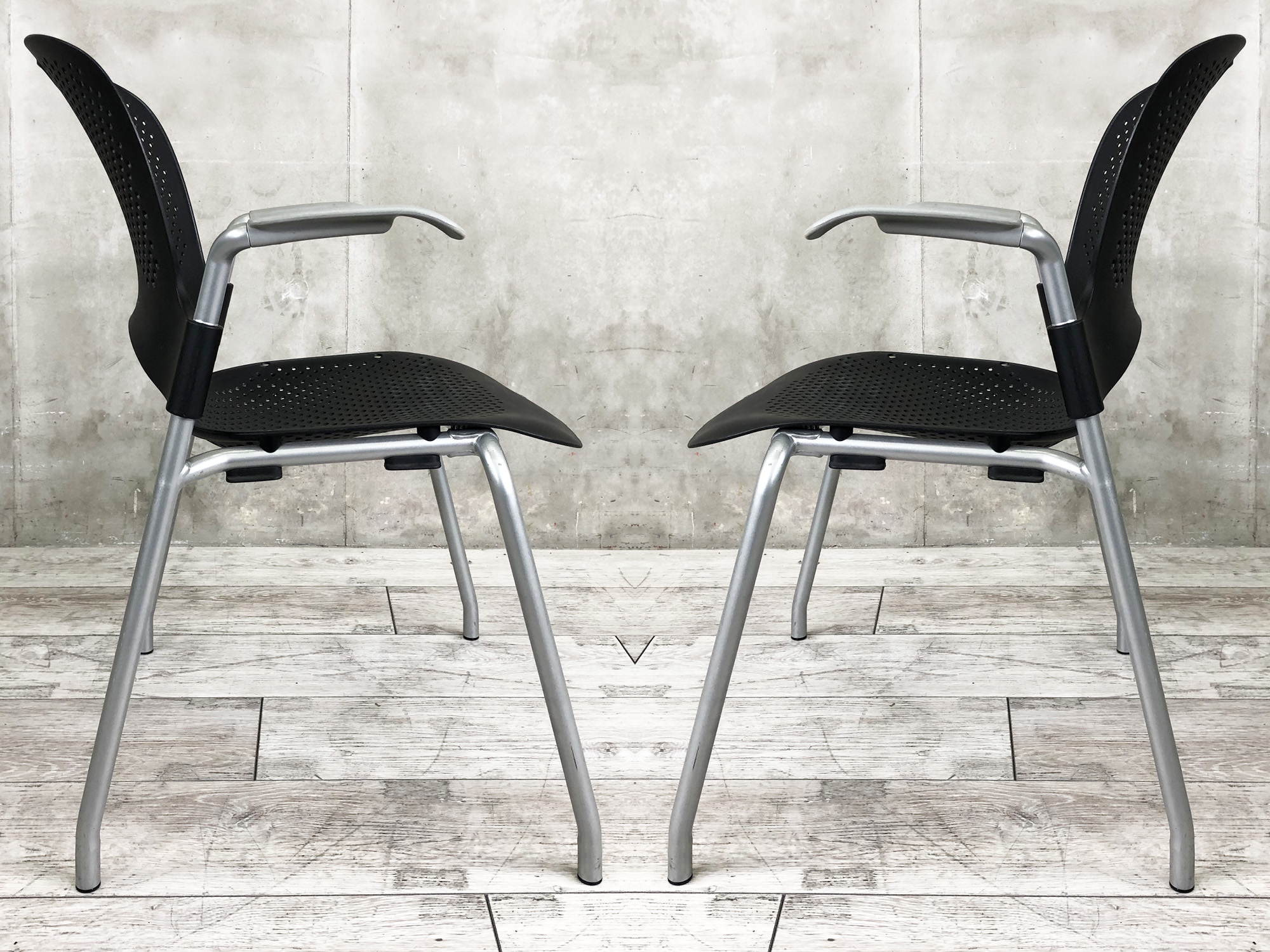 ハーマンミラー ケイパースタッキングチェア 美品中古 中古】ケイパー Herman Miller/ハーマンミラー スタッキング