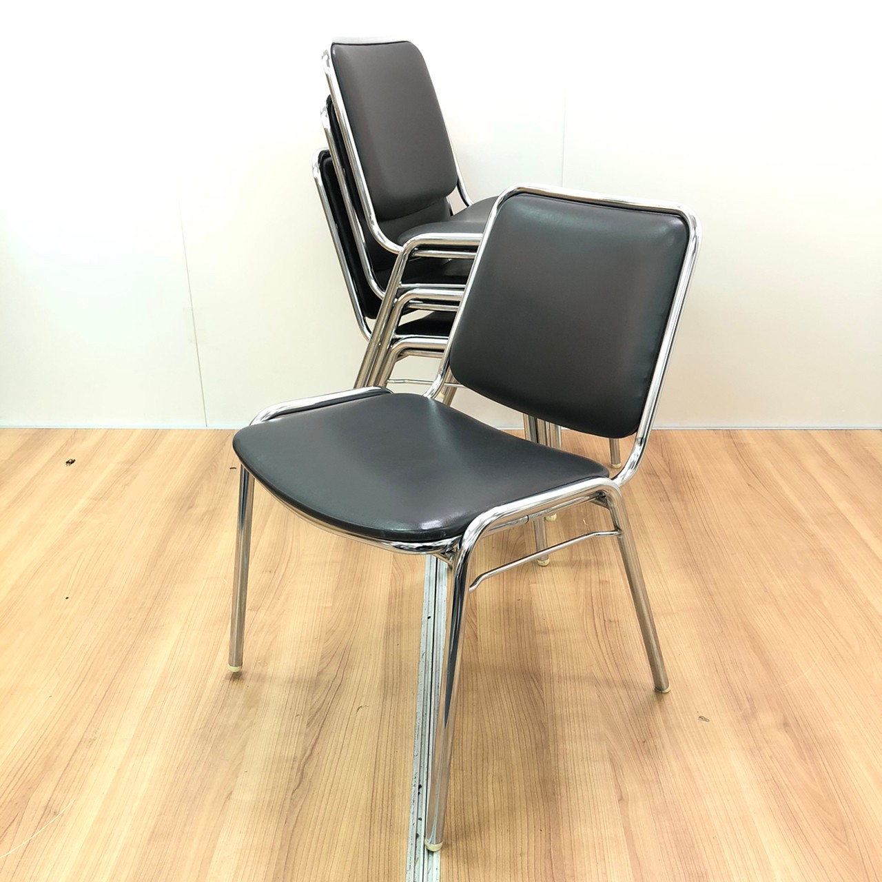 【4脚セット】打ち合わせスペースや休憩スペースに！
                        その他シリーズ
                                    中古
            