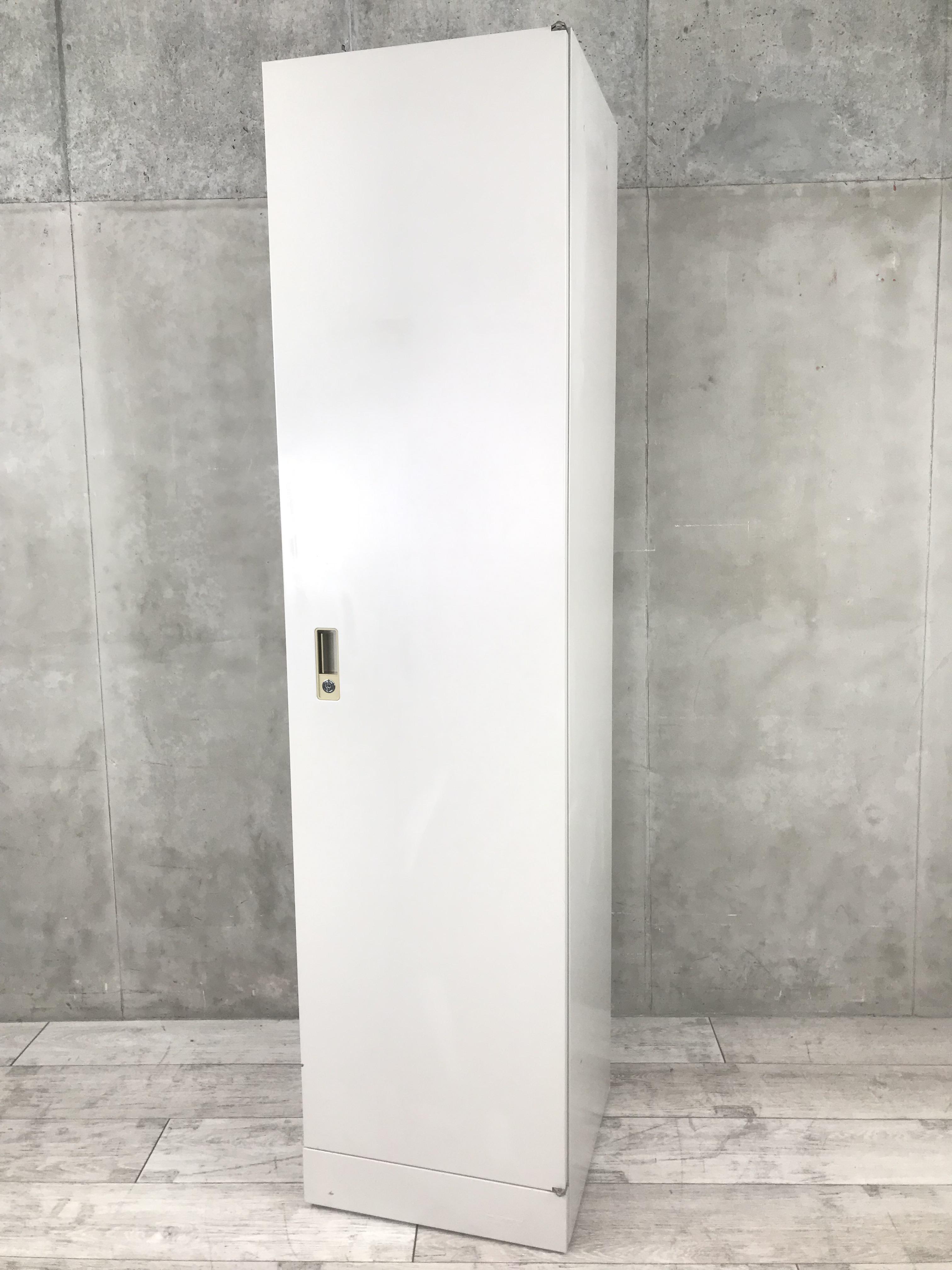 【スリム収納！珍しい片引きタイプ】■オカムラ　■42シリーズ
                        42シリーズ
                                    中古
            