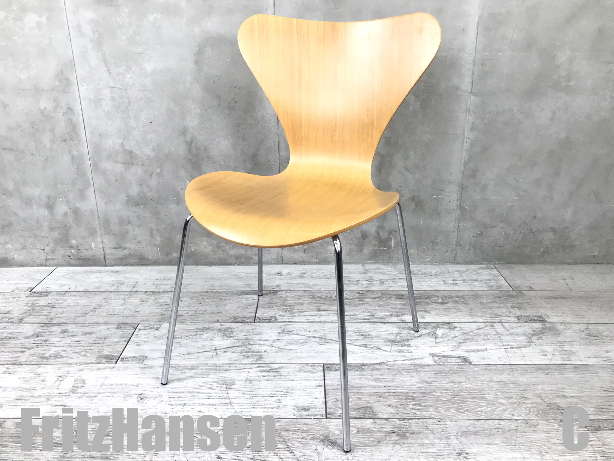 C）FritzHansen/フリッツハンセン　セブンチェア　ビーチ　アルネヤコブセン
                        その他シリーズ
                                    中古
            