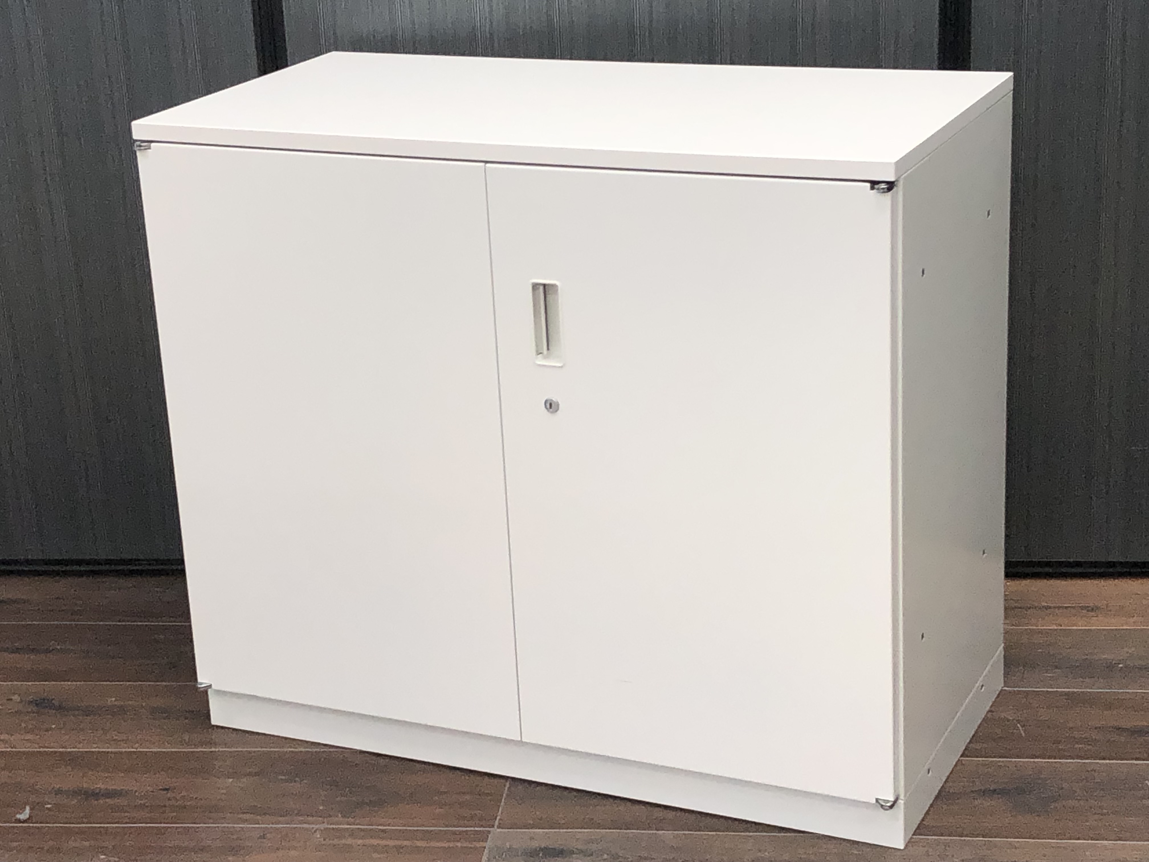 【2台入荷】窓下の収納には【A00868102】
                        シンライン
                                    中古
            