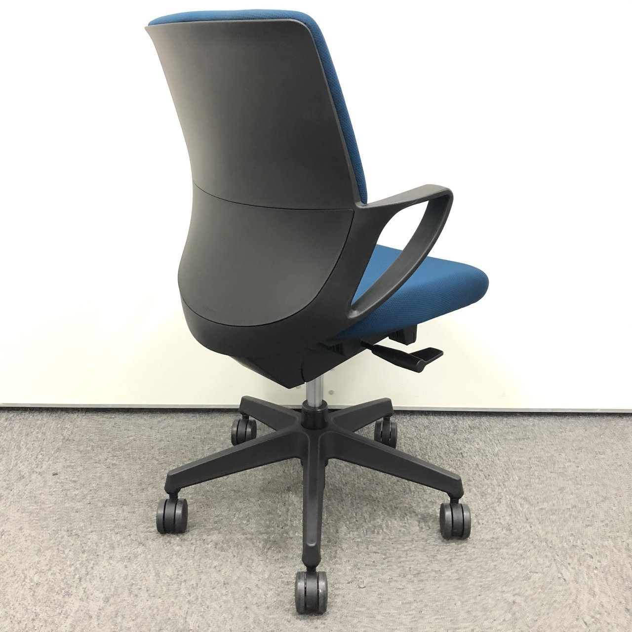 ピコラ picora オフィスチェア CR-G530　直接引取り歓迎※千葉 中古】ピコラ チェア CRS-G530E6 コクヨ/KOKUYO 肘付ローバック